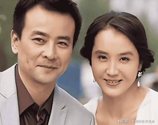 恩愛十幾年難抵殘酷現(xiàn)實？羅鋼娶小23歲郝蕾年齡差原來不算坎(圖7)