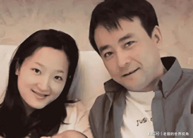 恩愛十幾年難抵殘酷現(xiàn)實？羅鋼娶小23歲郝蕾年齡差原來不算坎(圖12)