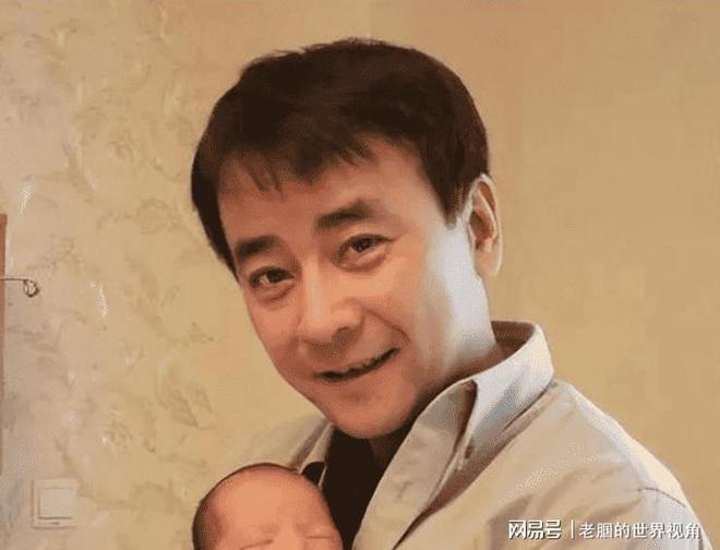 恩愛十幾年難抵殘酷現(xiàn)實？羅鋼娶小23歲郝蕾年齡差原來不算坎(圖16)